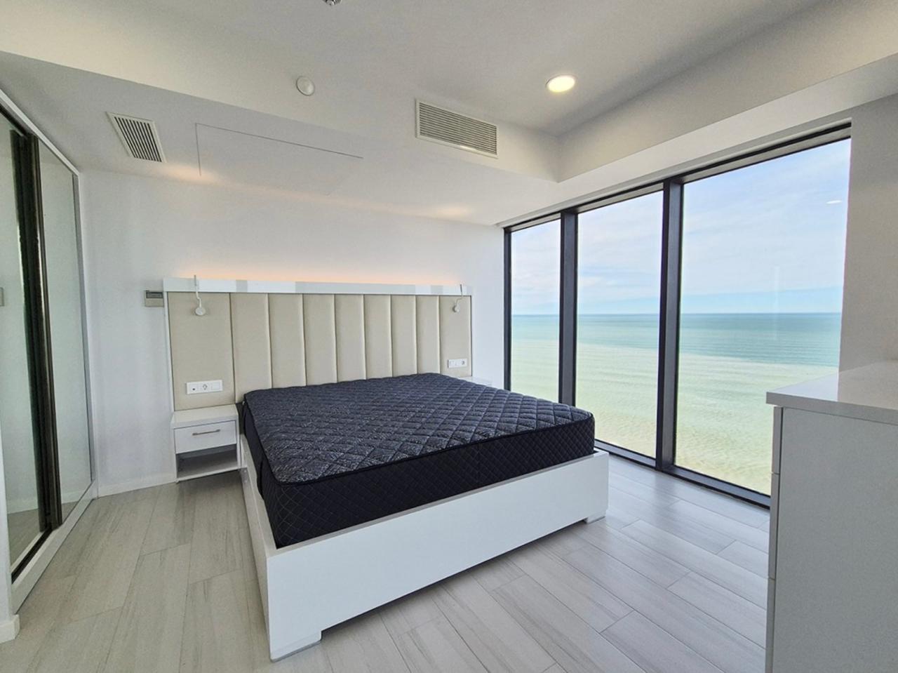 Two room apartment in Alliance Privilege