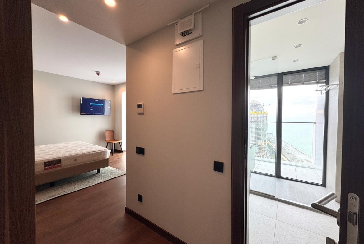 Big studio for sale in Alliance Privilege