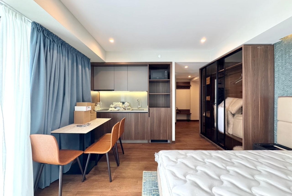 Big studio for sale in Alliance Privilege