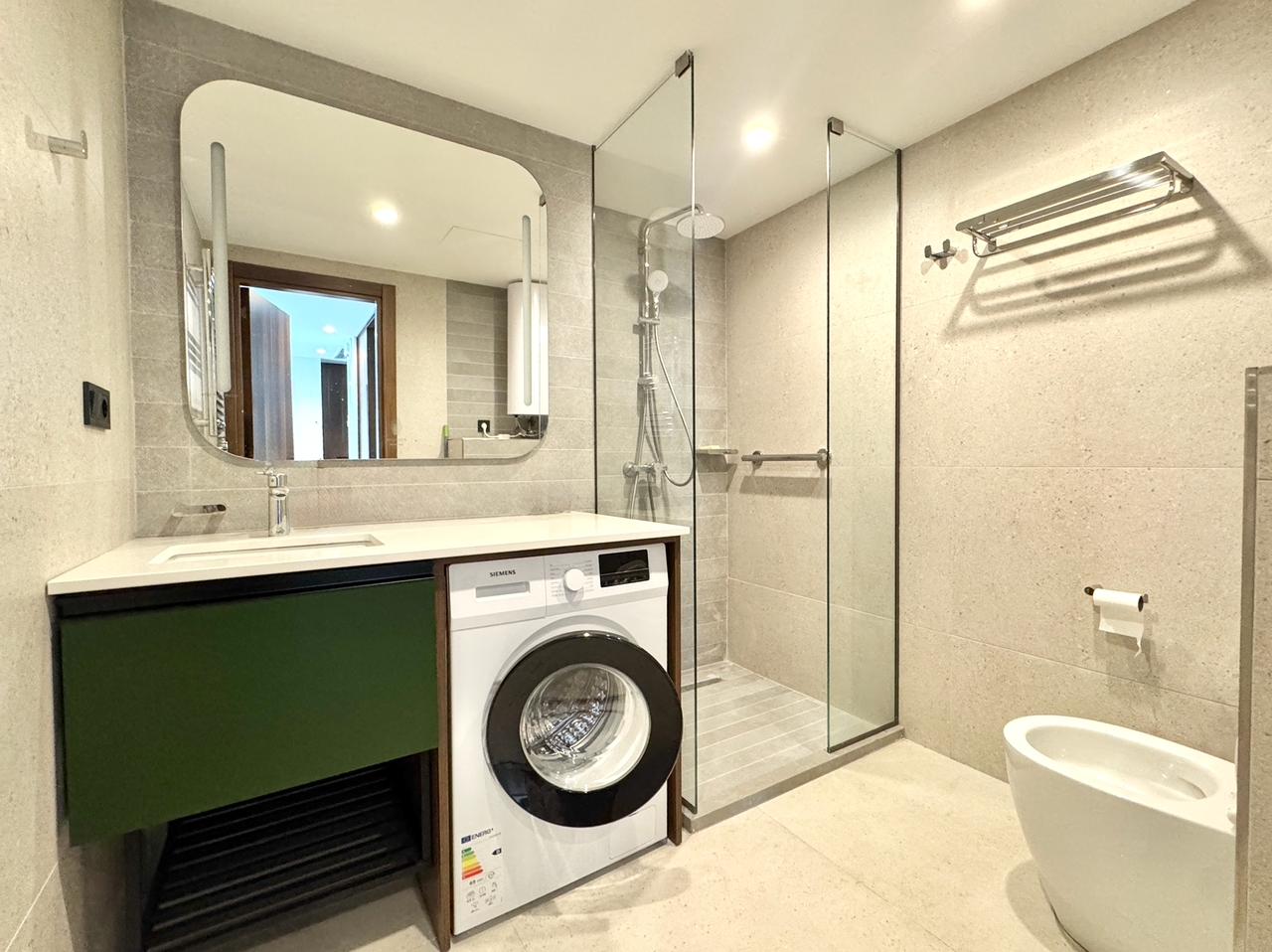 Two rooms apartment in Alliance Privilege