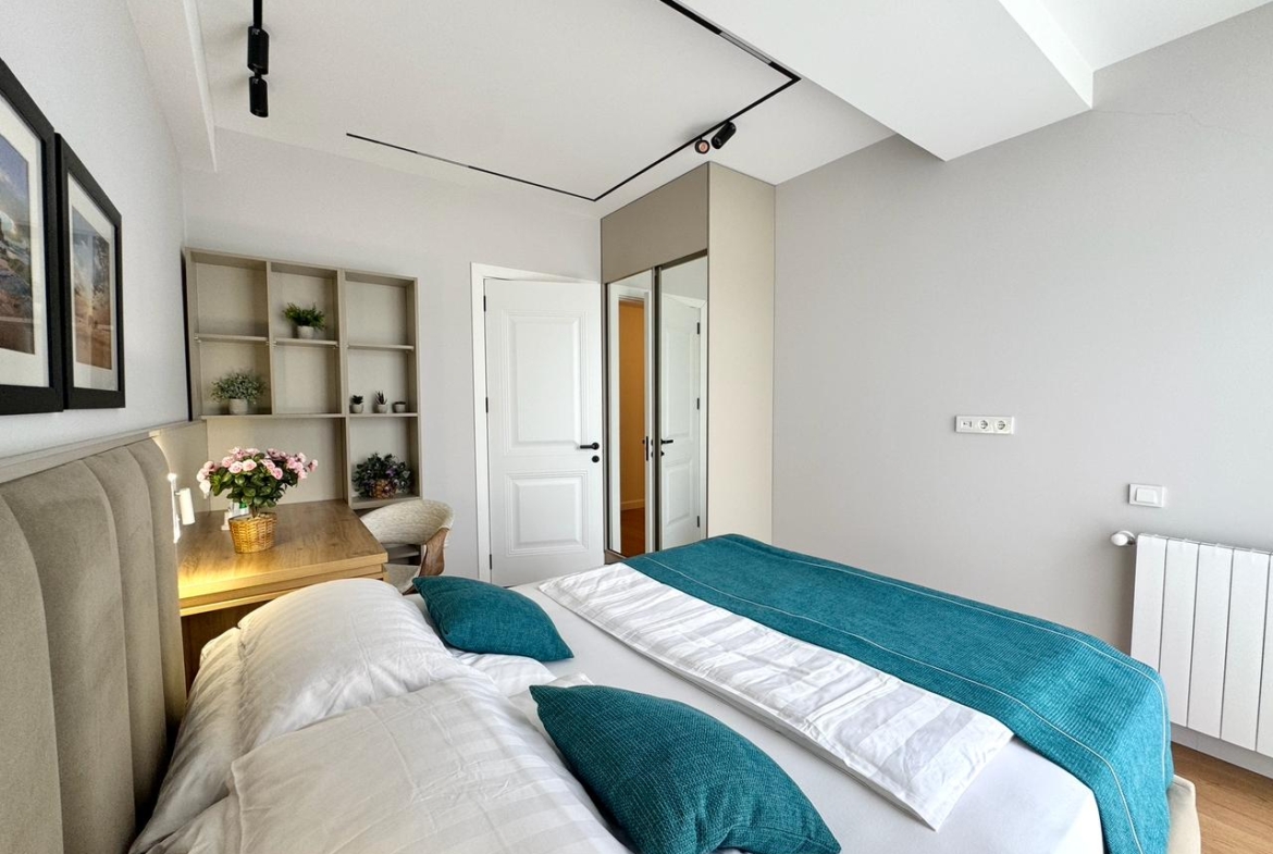 Three room apartment on the European Square in Batumi