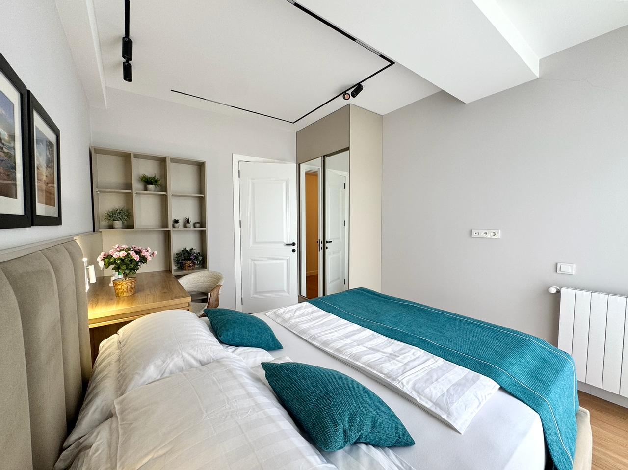Three room apartment on the European Square in Batumi