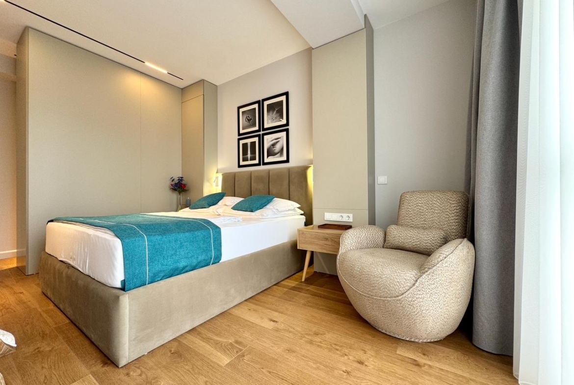 Three room apartment on the European Square in Batumi