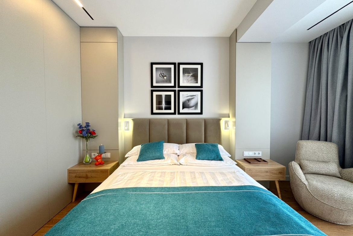 Three room apartment on the European Square in Batumi