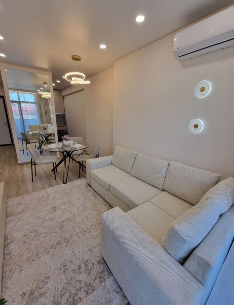Two room apartment in Black Sea Towers