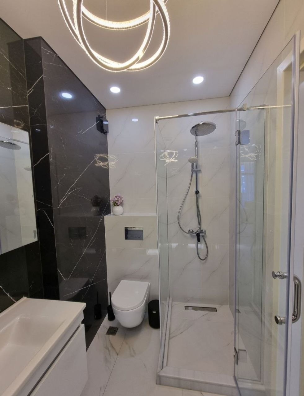 Two room apartment in Black Sea Towers