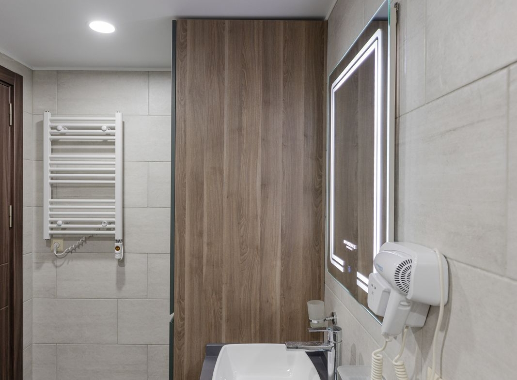 Two room apartment in Wyn Residence, Elt Building