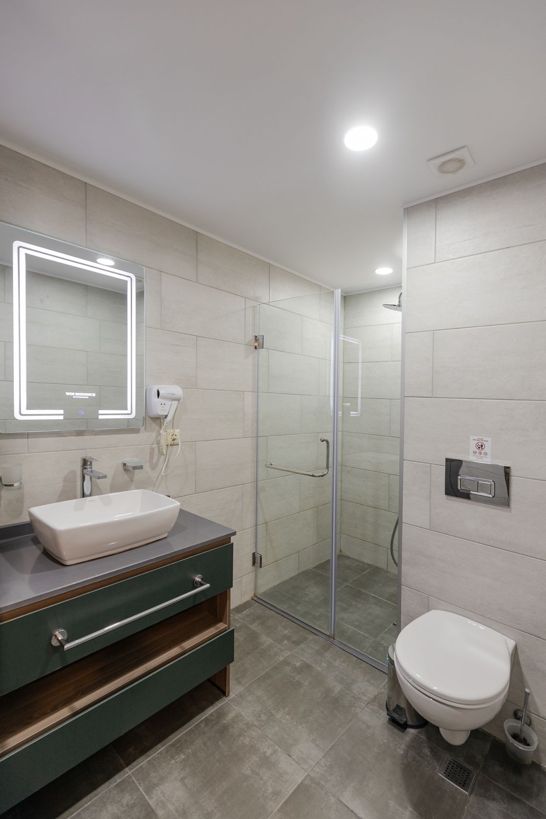 Two room apartment in Wyn Residence, Elt Building