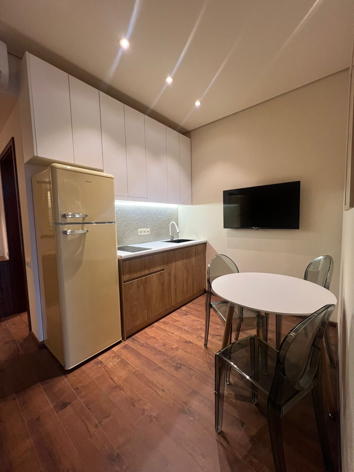 Two room apartment in Dream Land Oasis