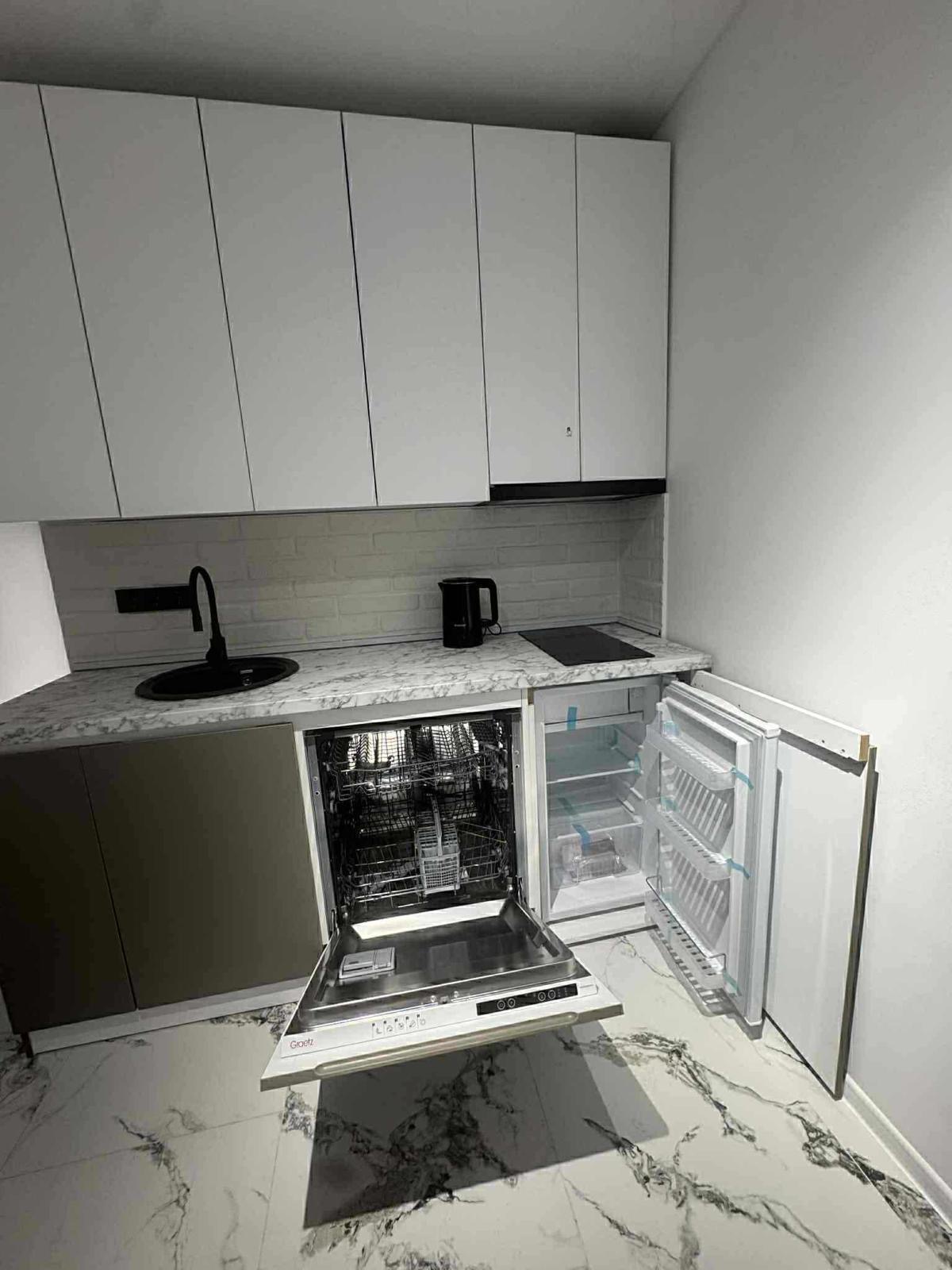 Studio for sale in Blue Sky Tower