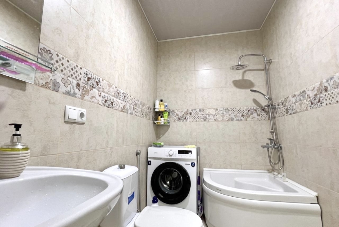 Two room apartment for sale on Chavchavadze street