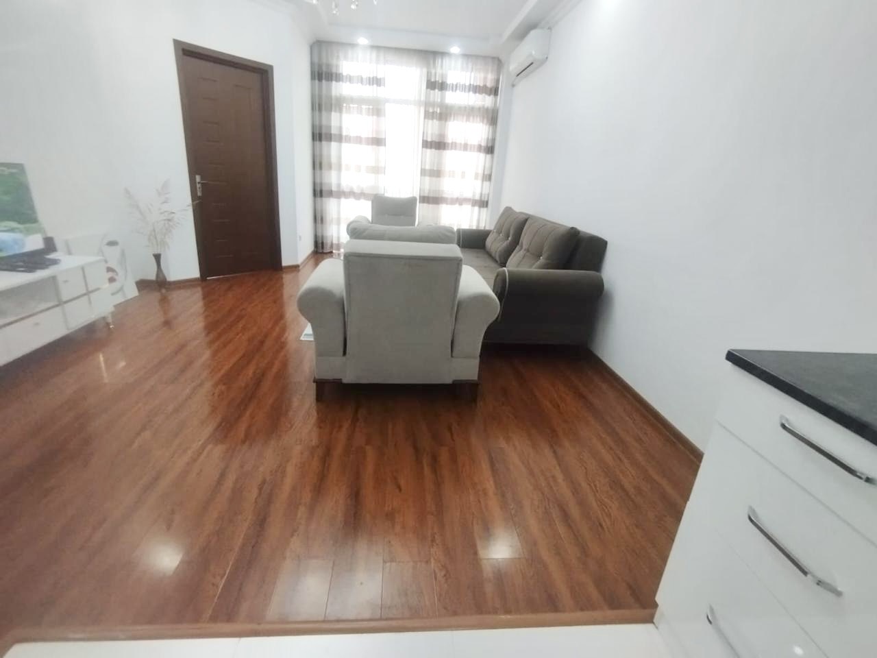 Two room apartment for sale on Chavchavadze street