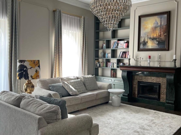 Large residence for sale in old Batumi