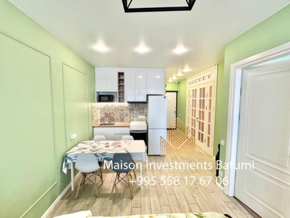 Three room apartment in Black Sea Towers
