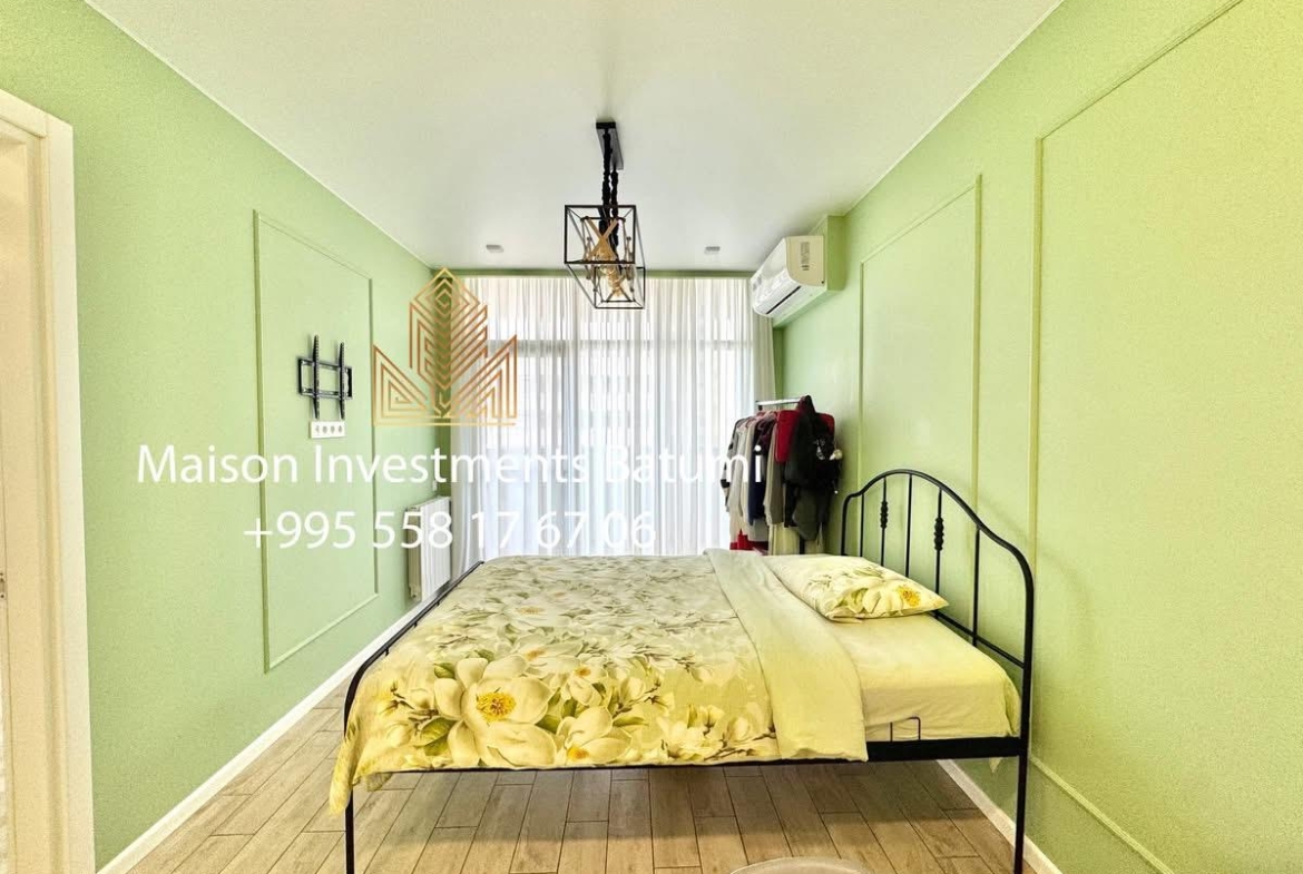 Three room apartment in Black Sea Towers
