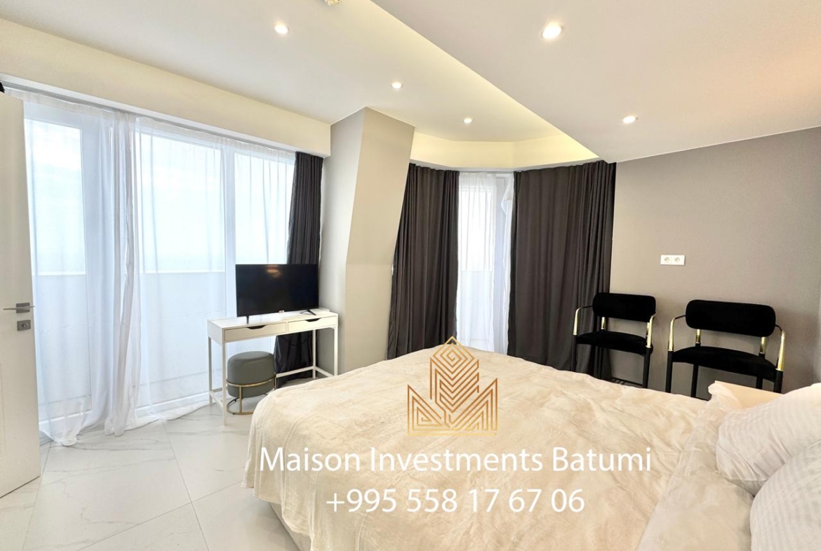 Two room apartment in Alliance Palace