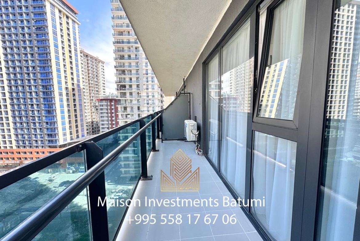 Two room apartment in Orbi Beach Tower