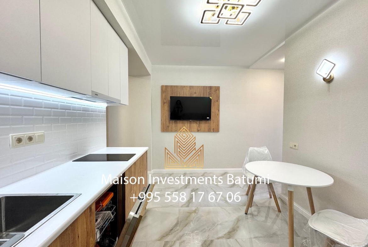Two room apartment in Orbi Beach Tower