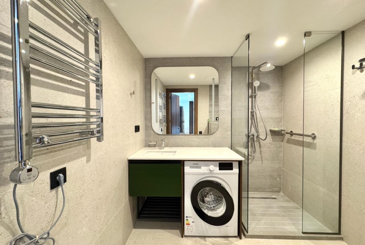 Two rooms apartment in Alliance Privilege