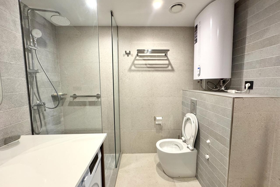 Two rooms apartment in Alliance Privilege
