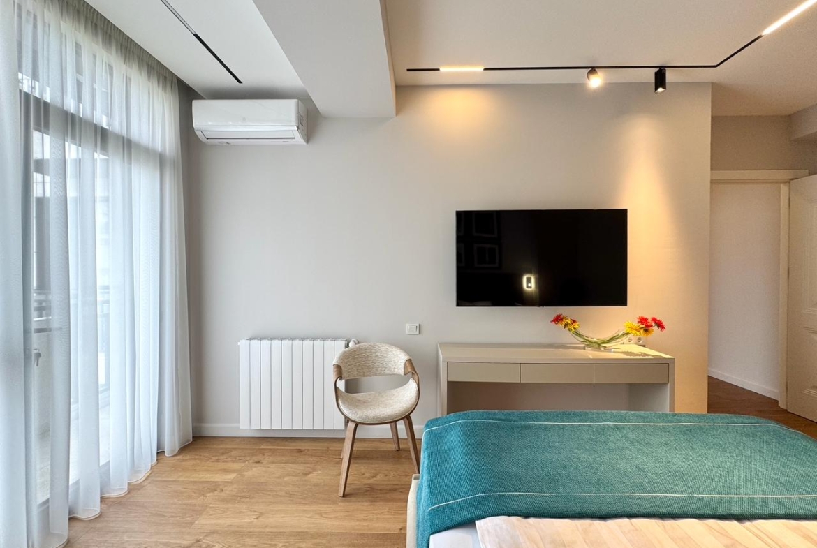 Three room apartment on the European Square in Batumi