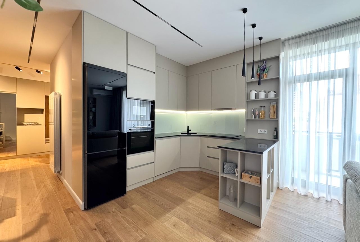 Three room apartment on the European Square in Batumi
