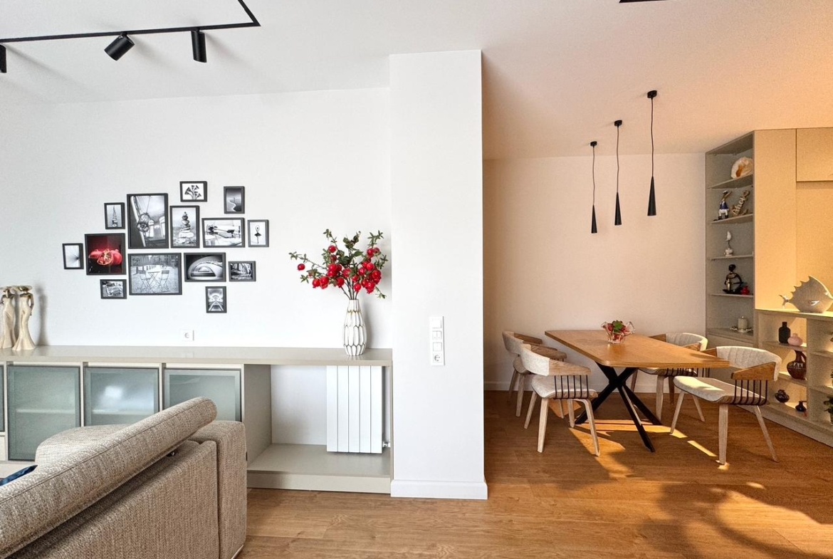 Three room apartment on the European Square in Batumi