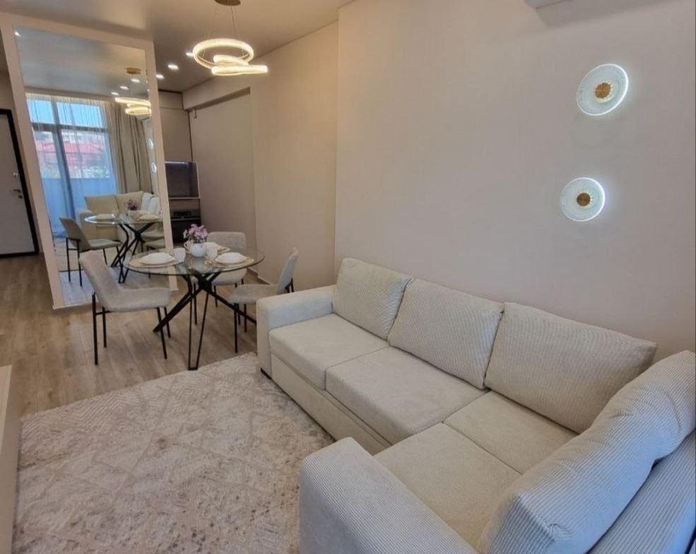 Two room apartment in Black Sea Towers