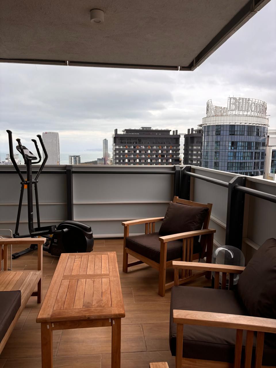 Three room apartment in Orbi City D2