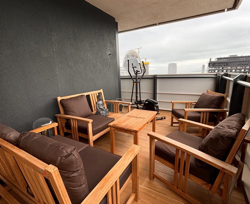 Three room apartment in Orbi City D2