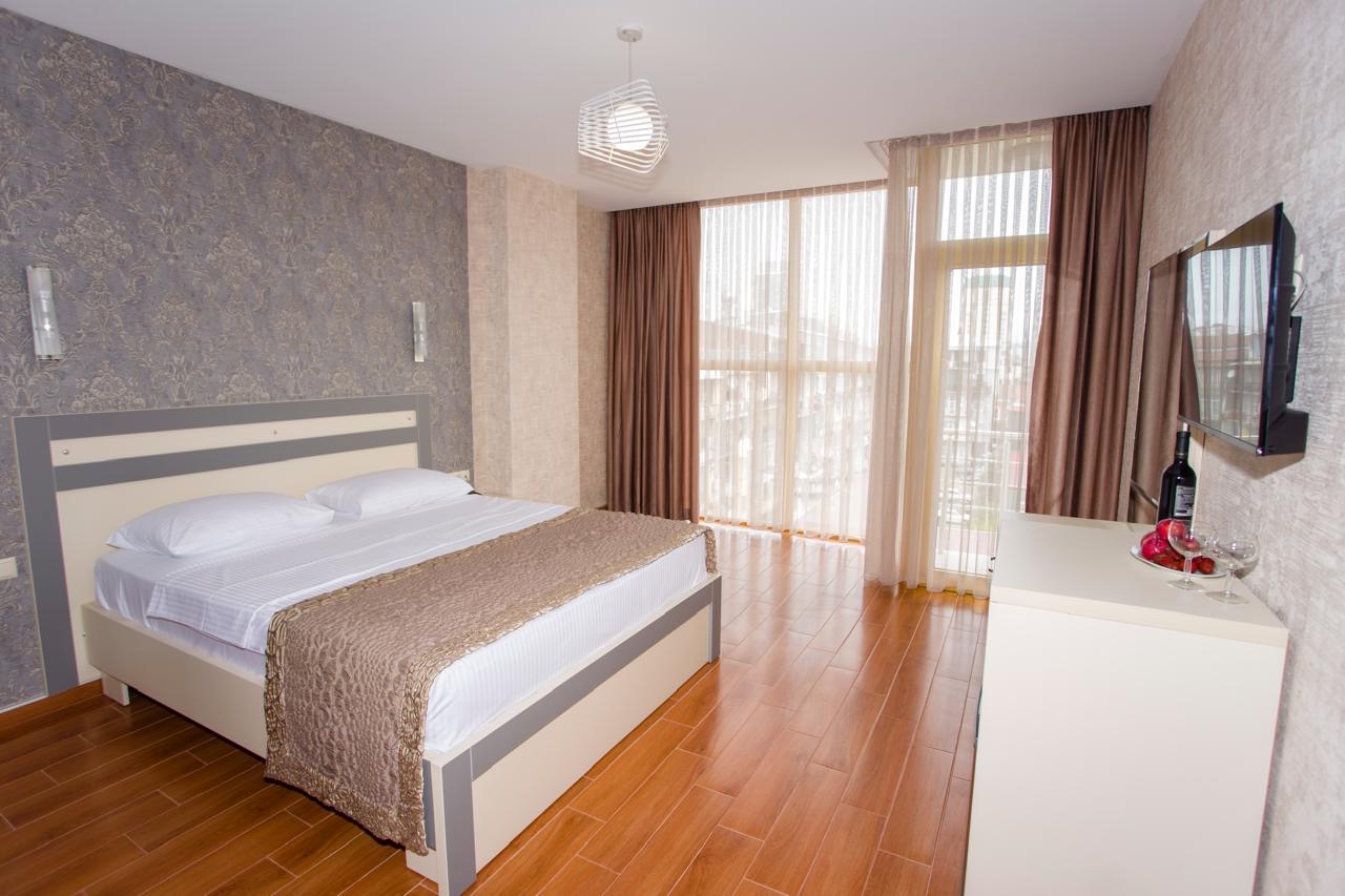 188f2e9f-c86a-4db2-ab8b-401033e3f987 Hotel for sale in Batumi city center
