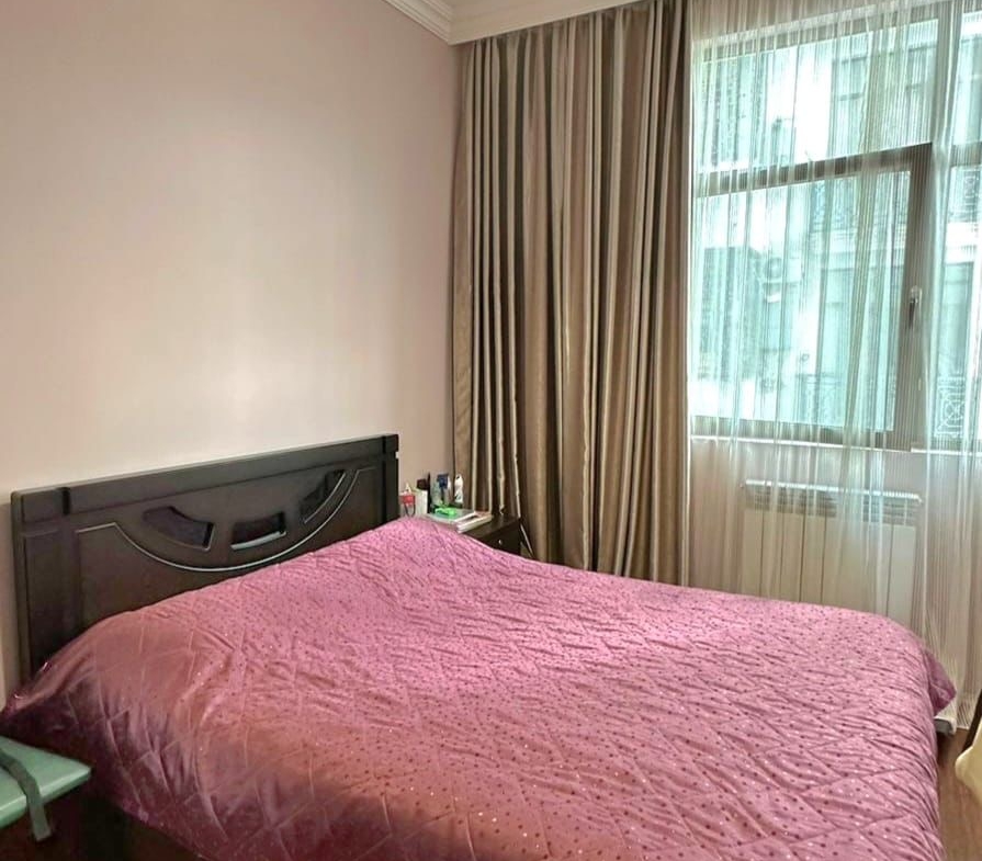 Three room apartment on Rustaveli avenue, old Batumi