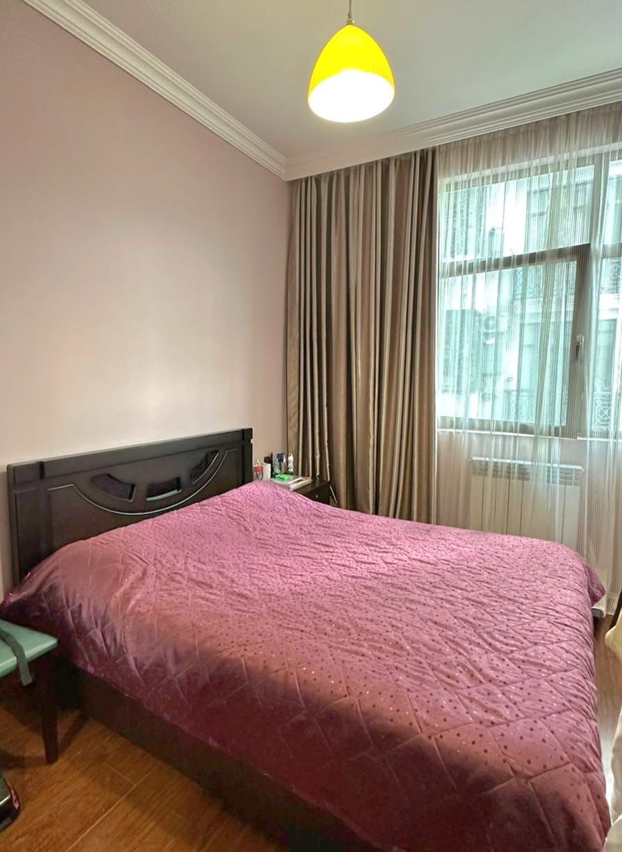 6144290e-efb4-461c-97e0-26db730bd7fb Three room apartment on Rustaveli avenue, old Batumi