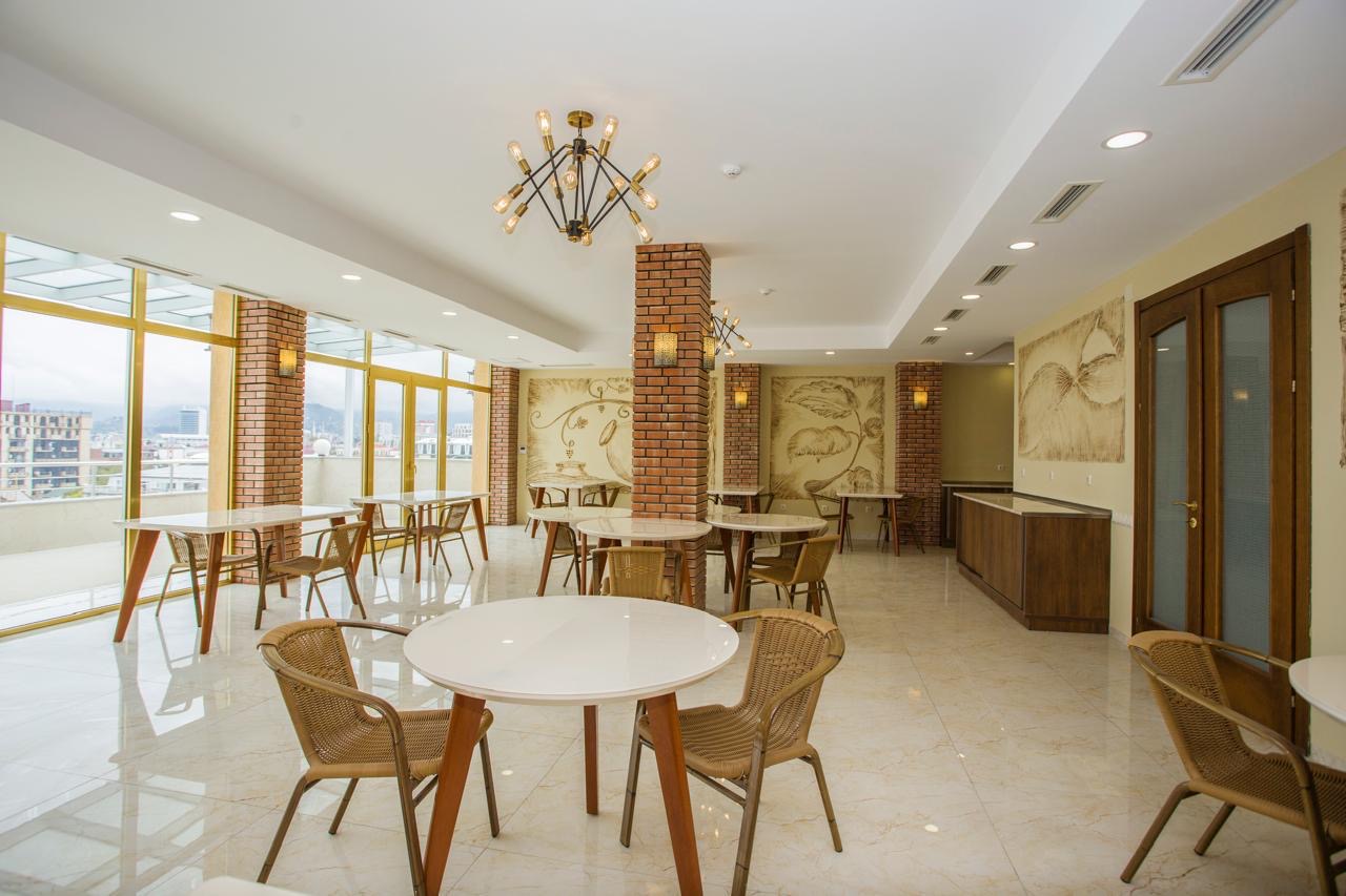 87ad42bd-65f3-4b00-b399-eee145cb1fb5 Hotel for sale in Batumi city center