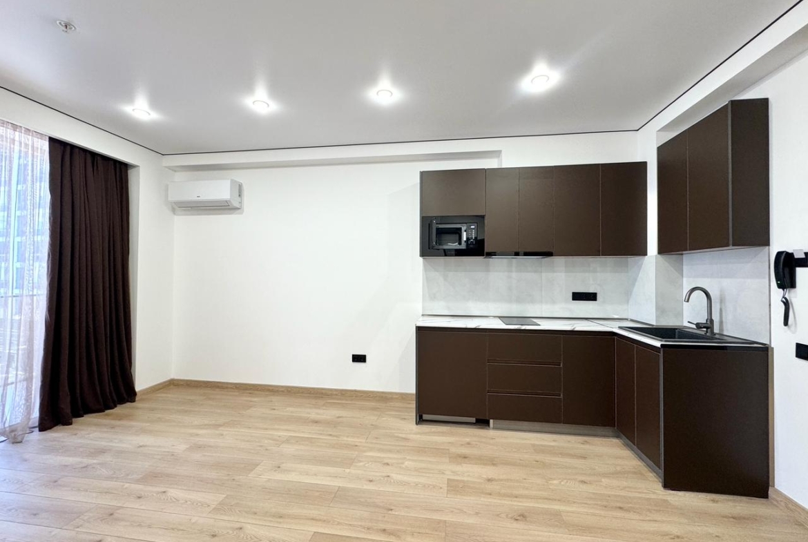 Two room apartment in Boulevard Point