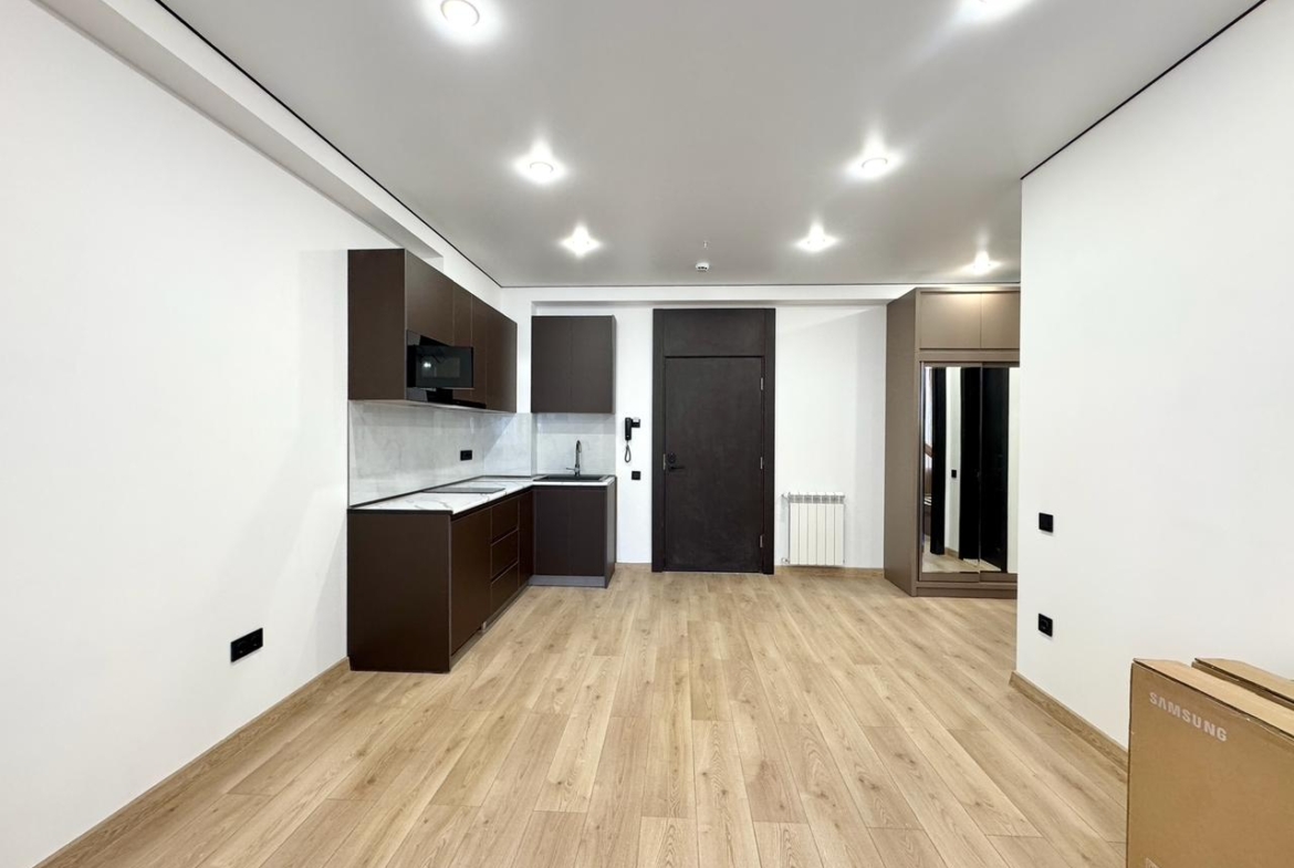 Two room apartment in Boulevard Point