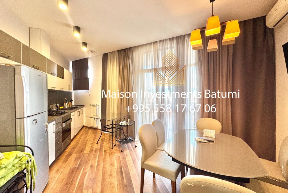 Four room apartment on Rustavelli avenue, Batumi