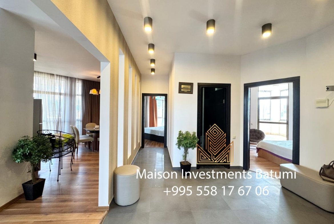 Four room apartment on Rustavelli avenue, Batumi