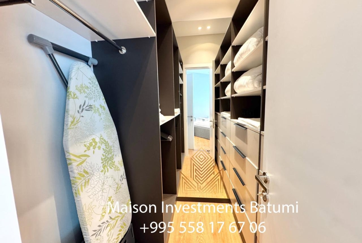 Three room apartment in Bellevue Residence Suites Hilton