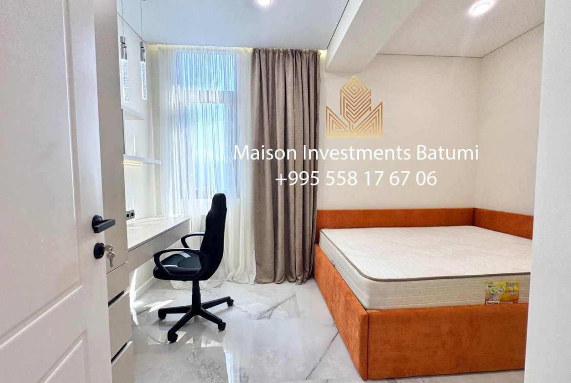 Three room apartment in Bagrationi Residence
