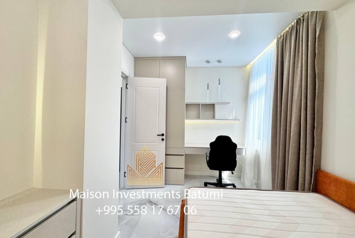 Three room apartment in Bagrationi Residence