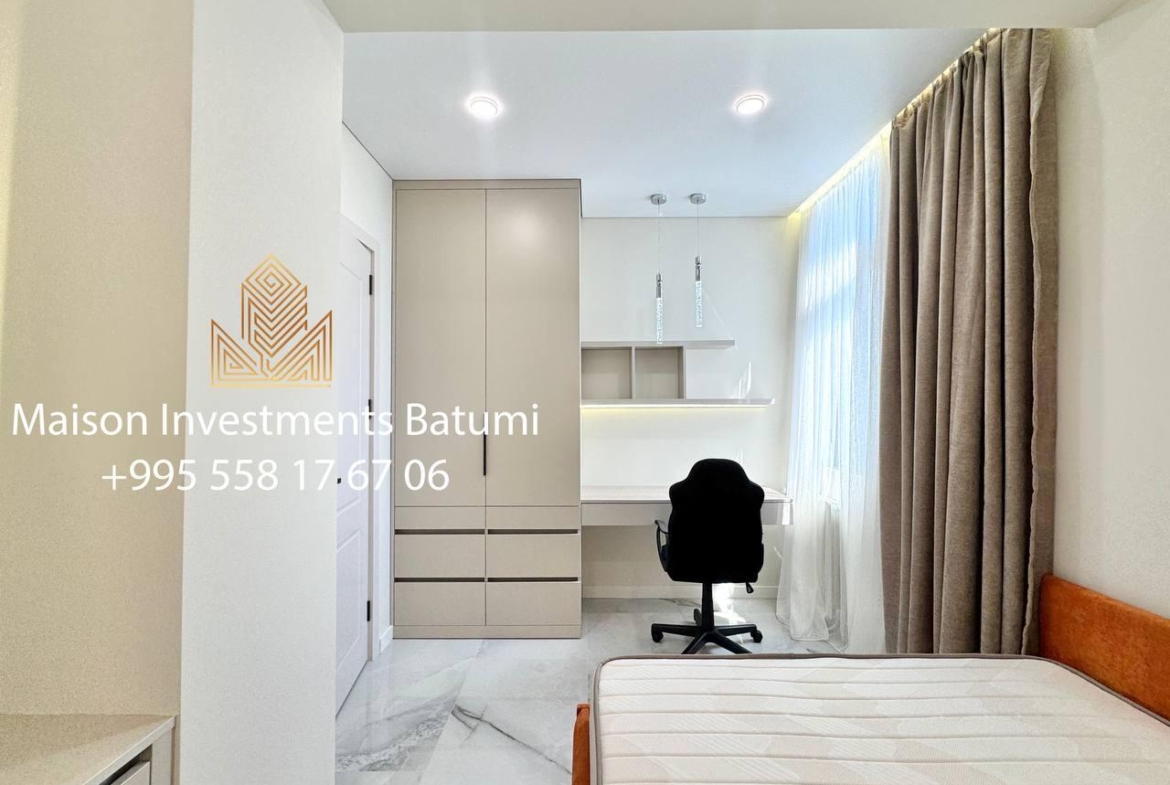Three room apartment in Bagrationi Residence