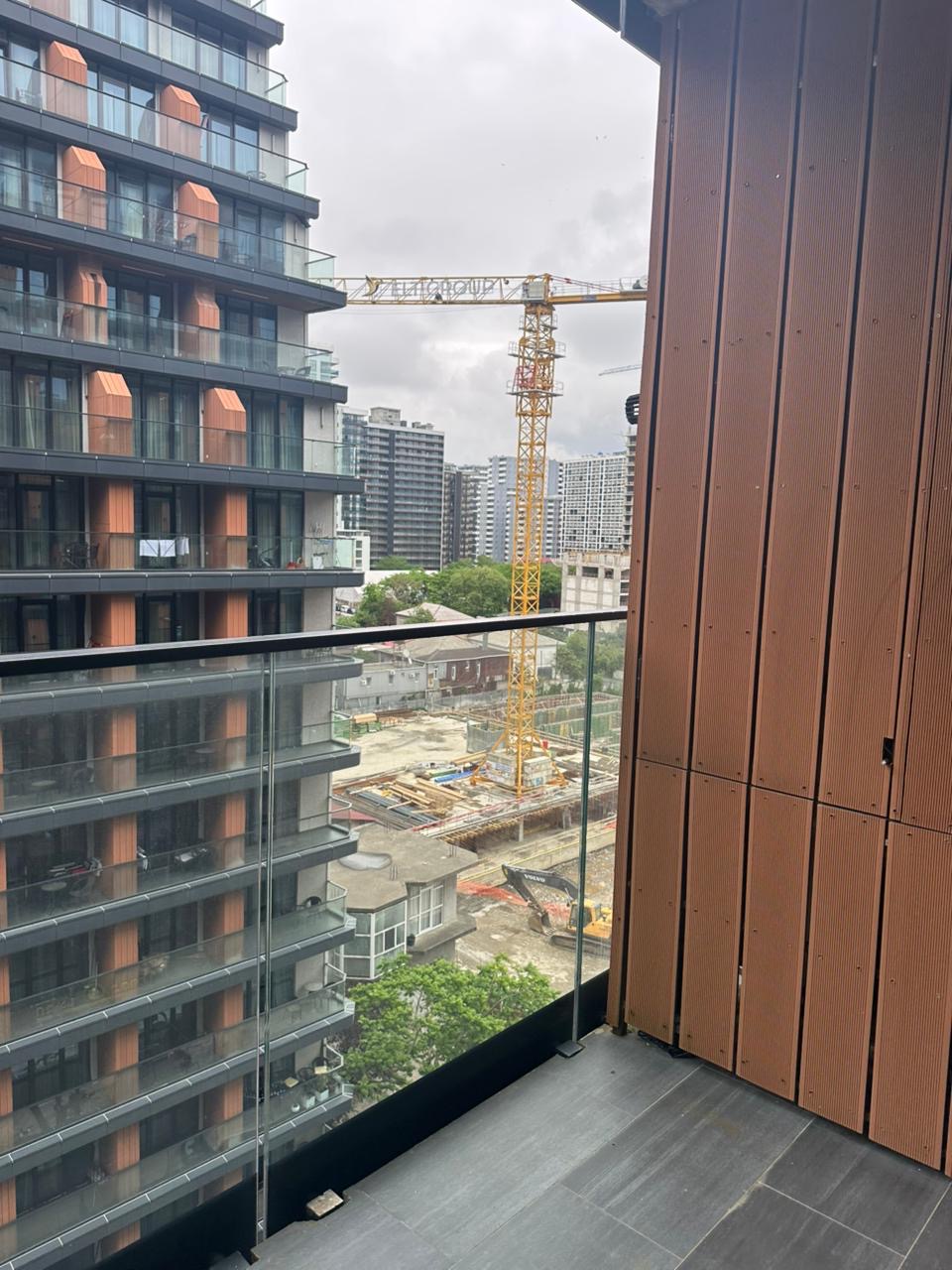 a8cf8429-a88b-48c9-8eca-ead51f12438b Studio for sale in Sunset, Elt Building