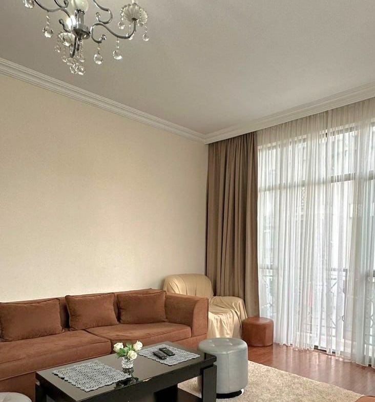 Three room apartment on Rustaveli avenue, old Batumi