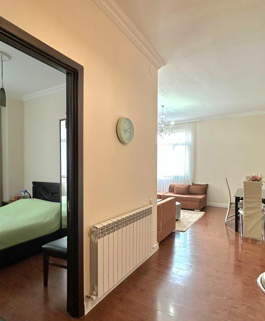 de4baaae-778b-4511-acb3-3661ddca24c5 Three room apartment on Rustaveli avenue, old Batumi
