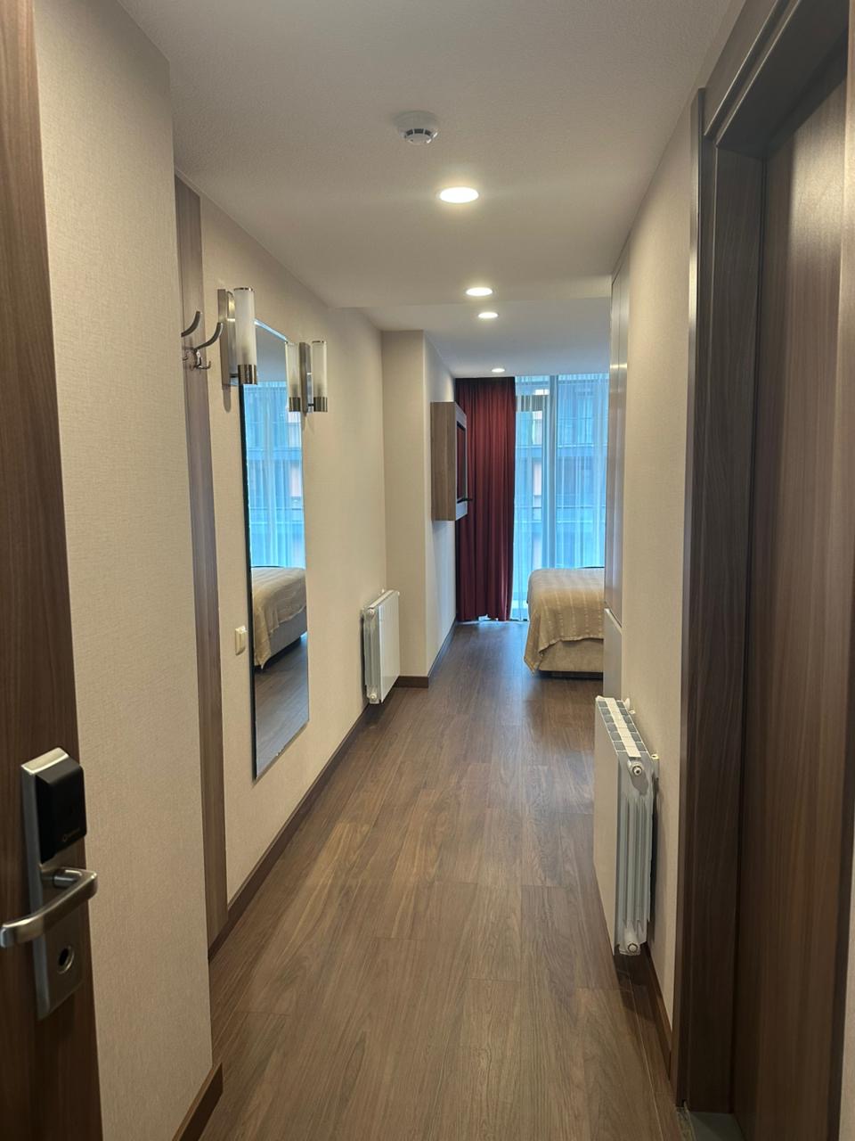 fb591984-f762-4864-a1a1-7dfd639f9ca2 Studio for sale in Sunset, Elt Building