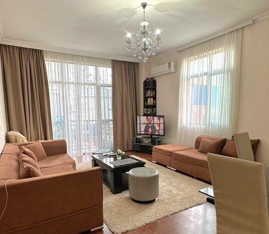 Three room apartment on Rustaveli avenue, old Batumi