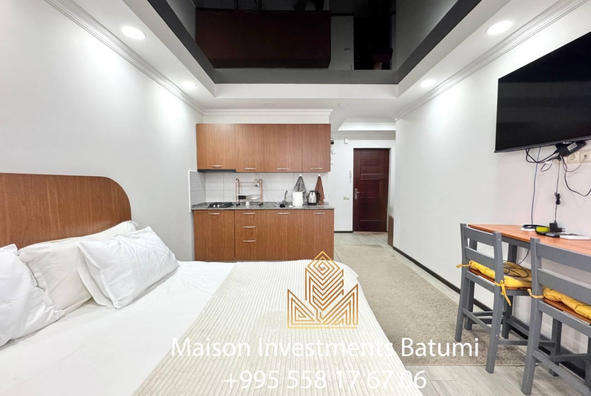 Studio for sale in Old Batumi, 6 May Park