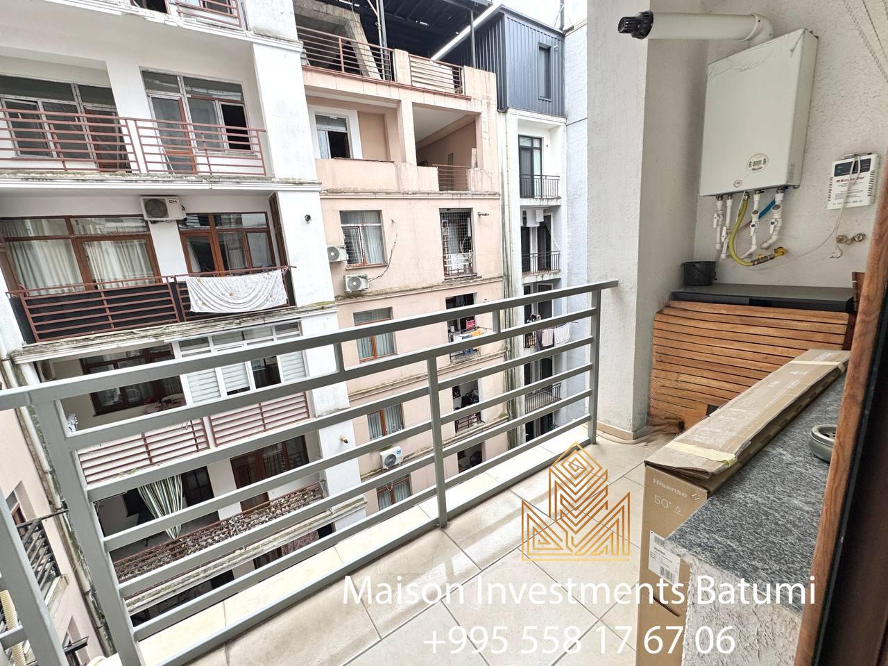 Studio for sale in Old Batumi, 6 May Park
