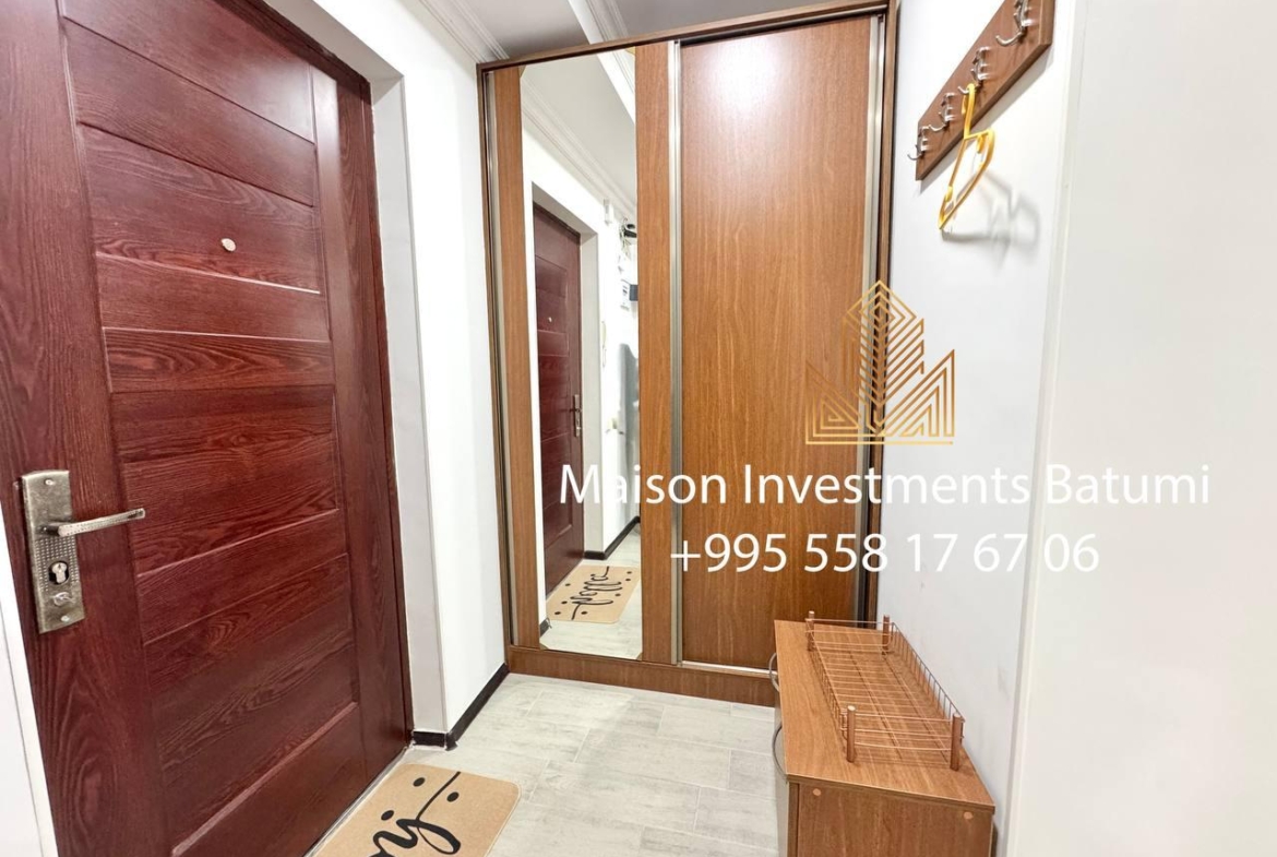Studio for sale in Old Batumi, 6 May Park